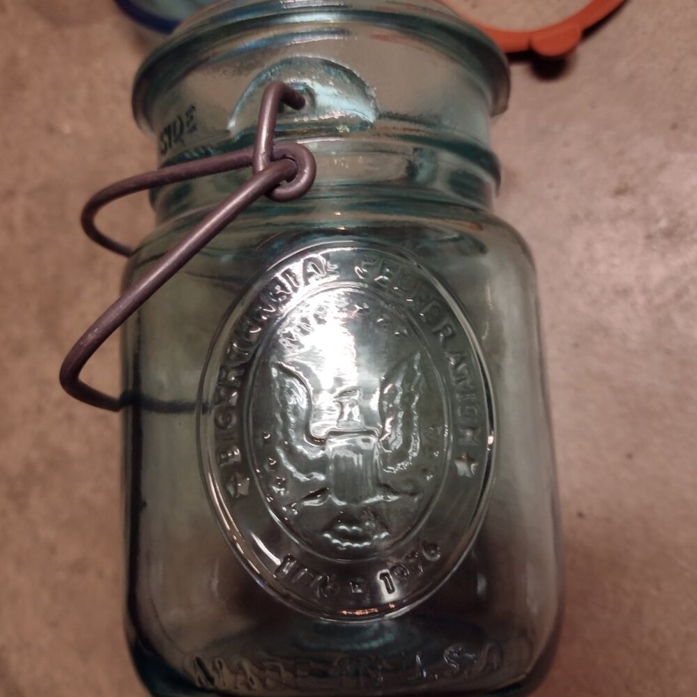 New Pretty Blue Bicentennial Ball Mason Glass Jar with glass lid - Picture 2 of 11